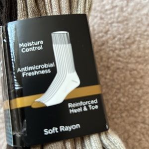 New 4 Pairs Socks